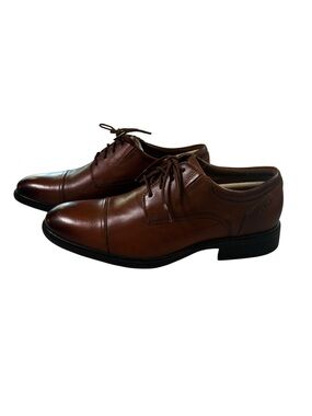 Clarks Steadwell Cap Mens 9.5 Wide Dark Tan Leather Cap Toe Dress Derby Shoes